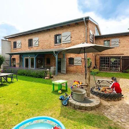 Backsteinhus, App Achtern Diek דירה Dargen